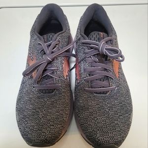 Brooks Adrenaline GTS21 size 9.5W